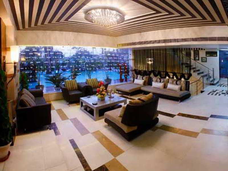 The Grand Hotel Bizzotel Γκουργκάον Εξωτερικό φωτογραφία